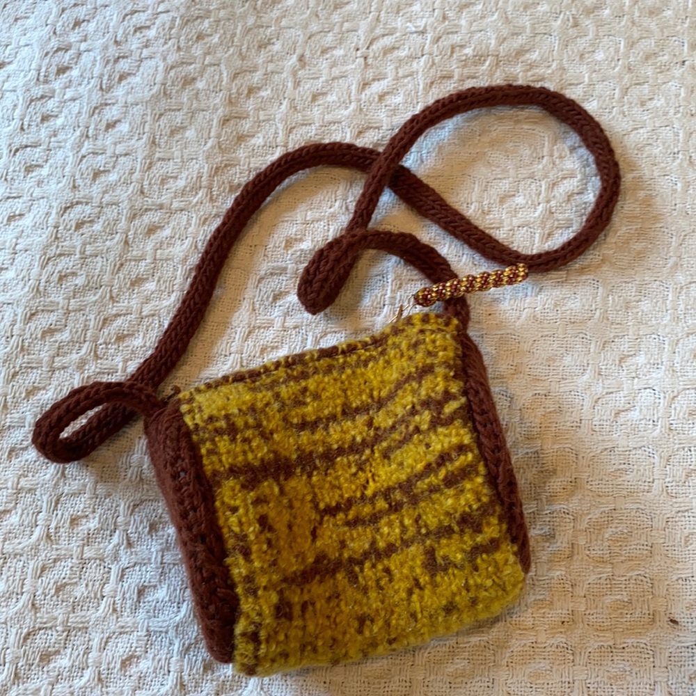 Purse - Picture 1 of 6